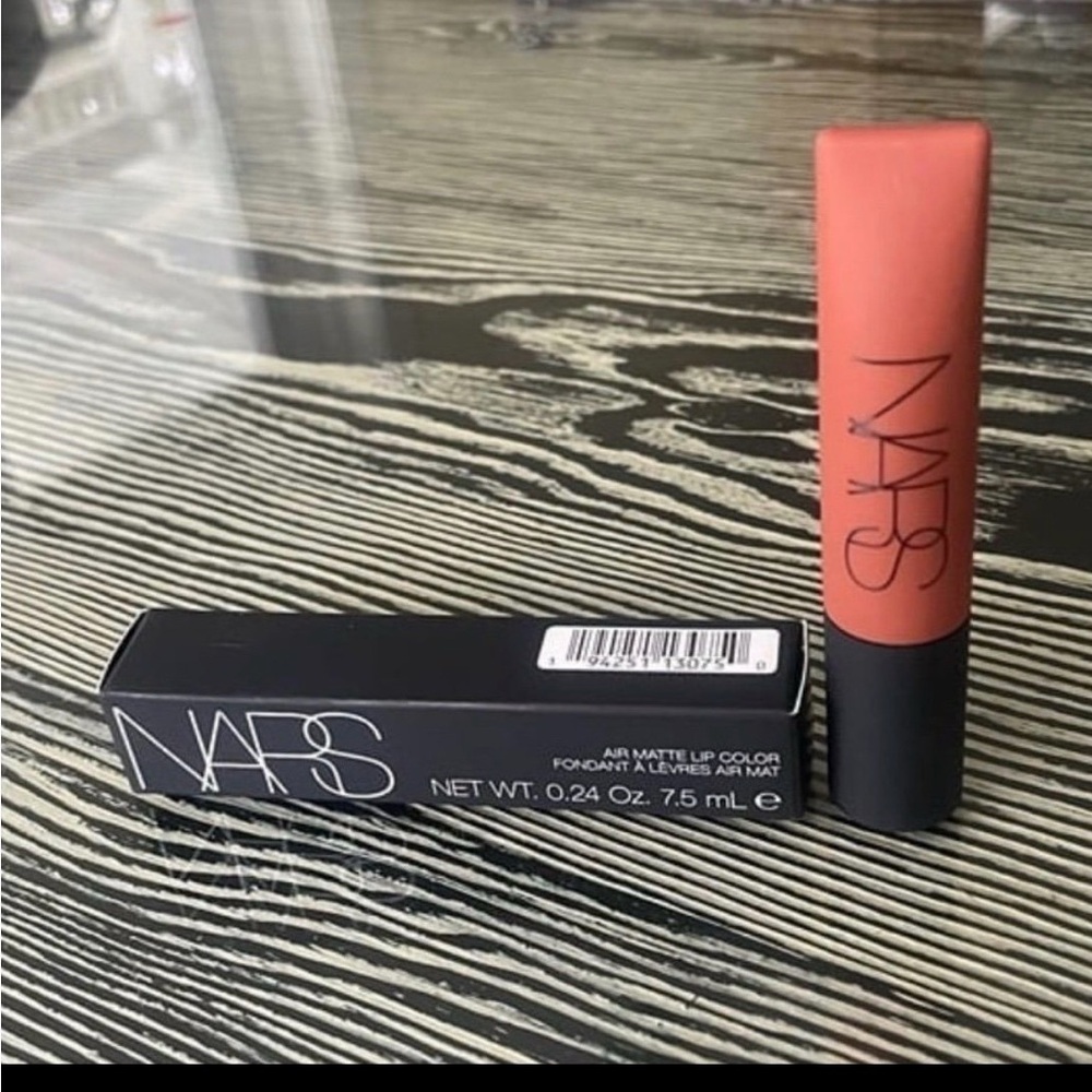 NARS Air Matte Lip Color 0.24 Oz 7.5 mL Loose Control Shade New in a Box - Picture 7 of 8